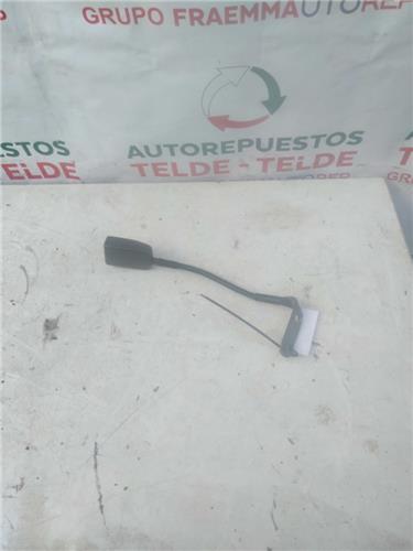 anclaje cinturon delantero derecho nissan pat