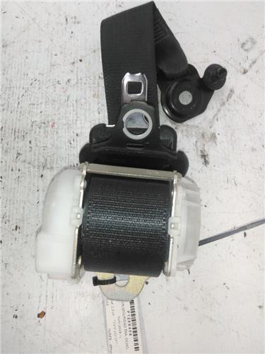 cinturon seguridad trasero derecho toyota yar