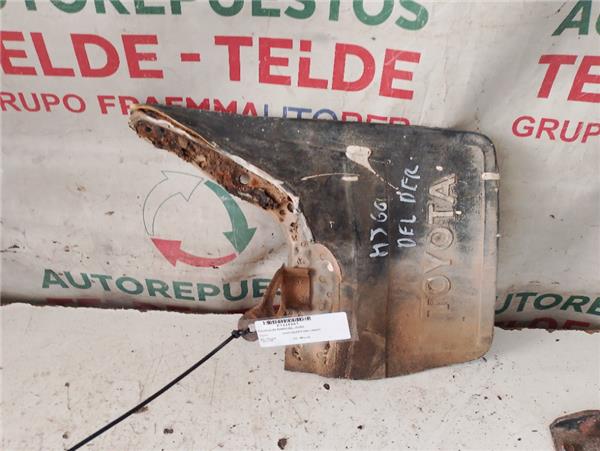 faldilla de barro delantera derecha toyota la