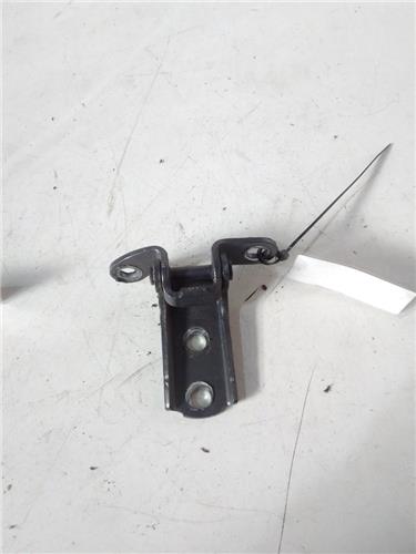 bisagra inferior puerta trasera derecha toyot