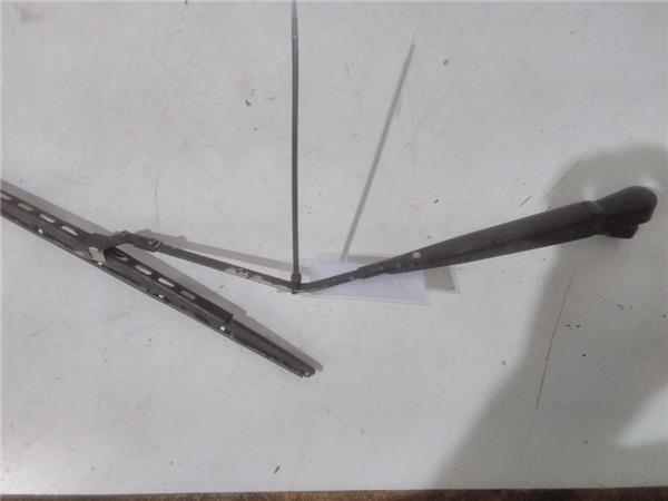 brazo limpiaparabrisas trasero toyota land cr