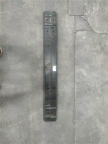 refuerzo paragolpes trasero toyota prius zvw3