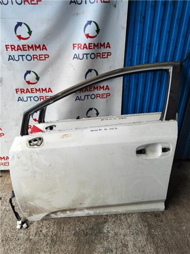 puerta delantera izquierda toyota avensis 200