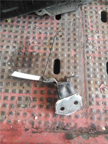 bisagra inferior puerta trasera derecha toyot