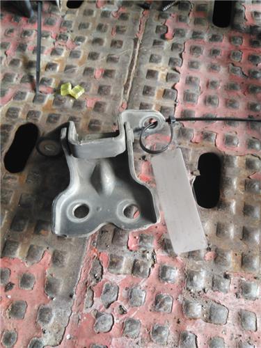 bisagra superior puerta delantera izquierda t