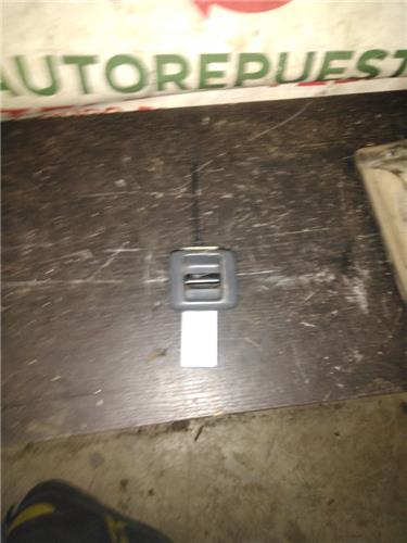 botonera puerta trasera derecha toyota rav 4