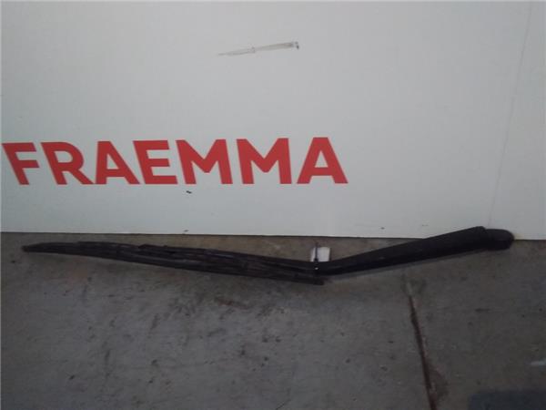 brazo limpiaparabrisas trasero toyota corolla