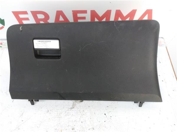 guantera salpicadero toyota yaris p13 2014 1