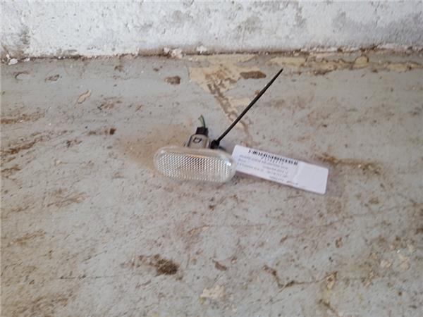 piloto intermitente lateral delantero derecho dacia lodgy (04.2012 >) 1.3 comfort [1,3 ltr.   96 kw tce cat]