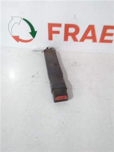 anclaje cinturon delantero derecho toyota hil