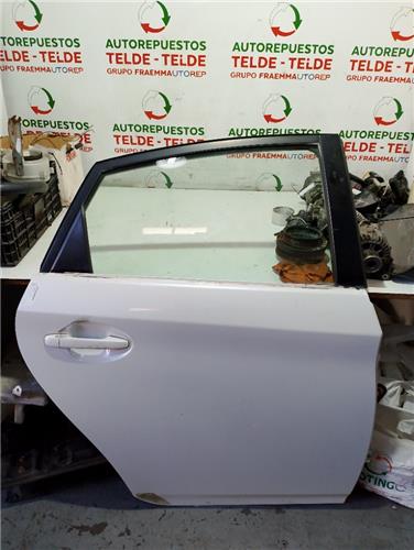puerta trasera derecha toyota prius zvw30 200