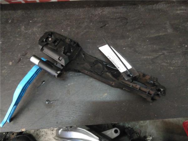 soporte manilla exterior puerta trasera izqui