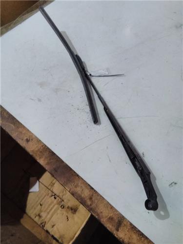 brazo limpiaparabrisas delantero derecho toyo