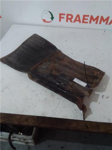 faldilla de barro delantera izquierda toyota