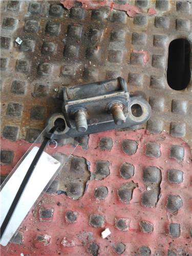 bisagra izquierda porton trasero toyota land