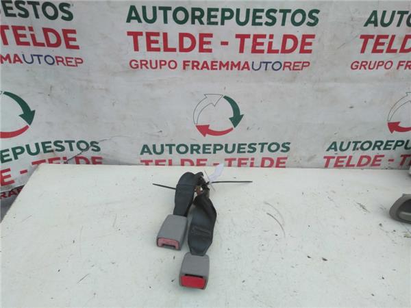 anclaje cinturon trasero izquierdo toyota cor