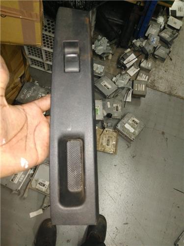 botonera puerta trasera izquierda toyota yari