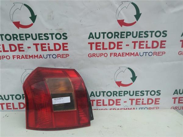 piloto trasero izquierdo toyota corolla 2003