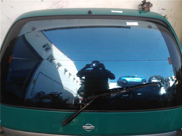 luna trasera nissan serena c23m 071992 23 sl