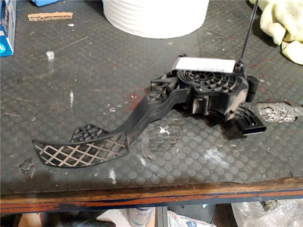 pedal acelerador volkswagen polo vi aw1 08201