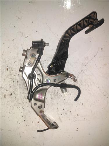 pedal embrague toyota yaris p13 2014 13 acti
