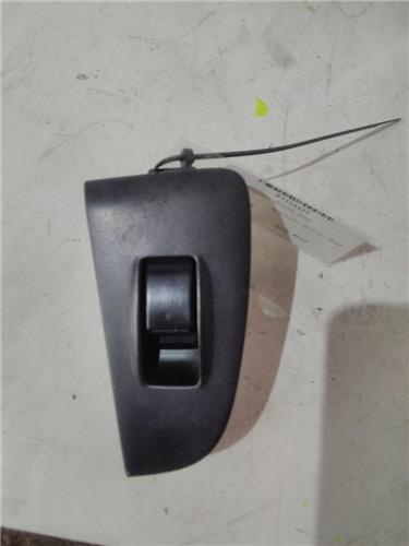 botonera puerta delantera derecha toyota aven