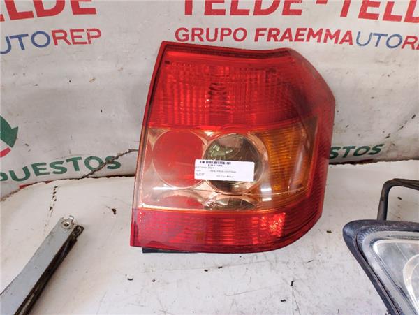 piloto trasero derecho toyota corolla 2003 hb