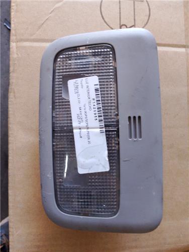 luz interior techo toyota yaris ksp9scp9nlp9