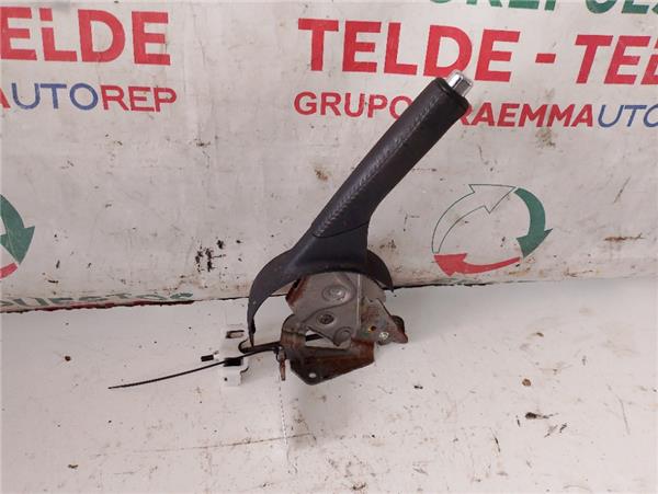 palanca freno de mano toyota yaris p13 2014