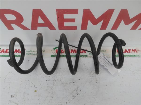 muelle derecho suspension trasera toyota yari