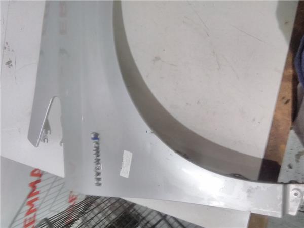 aleta delantera izquierda toyota prius 2009 z