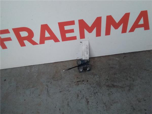 bisagra izquierda porton trasero toyota corol