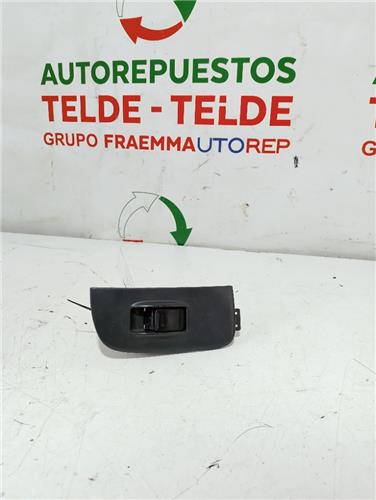 Botonera Puerta Delantera Derecha
