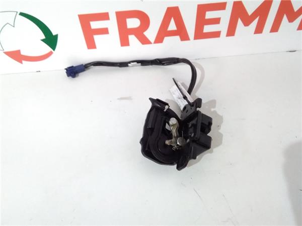 cierre electromagnetico porton toyota prius 2