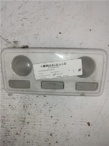 luz interior techo toyota yaris p13 2014 13