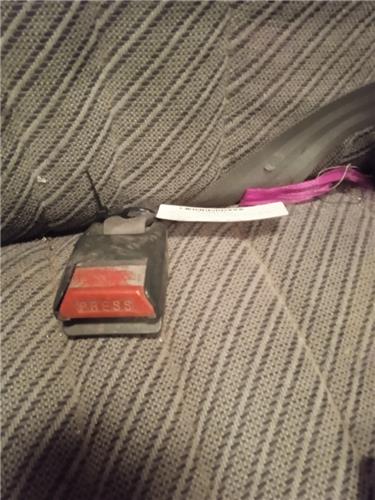 anclaje cinturon trasero derecho toyota land