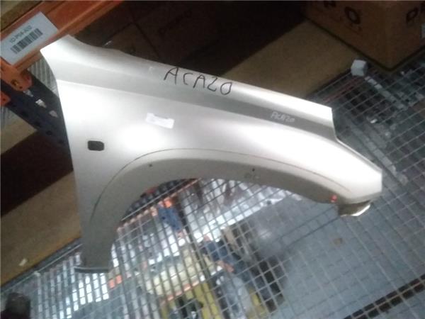 aleta delantera derecha toyota rav 4 2000 aca