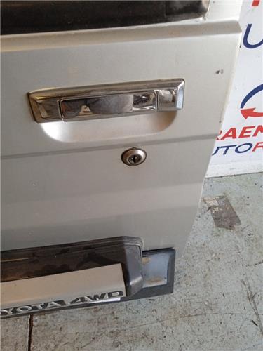 maneta trasera izquierda toyota land cruiser