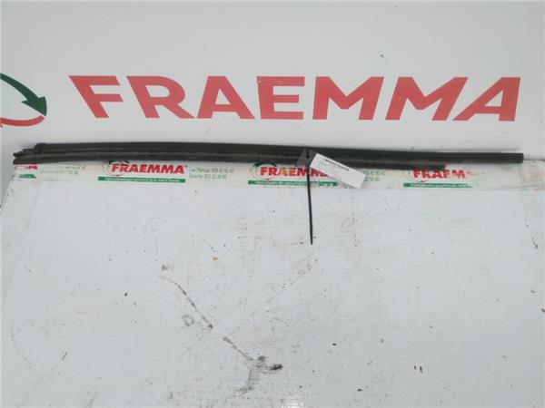 cejilla interior puerta trasera izquierda toy