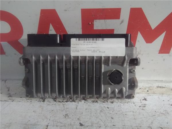 centralita toyota yaris p13 2014 13 active 1