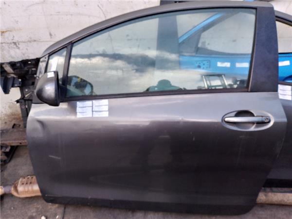 luna fija delanteraizquierda toyota yaris ksp