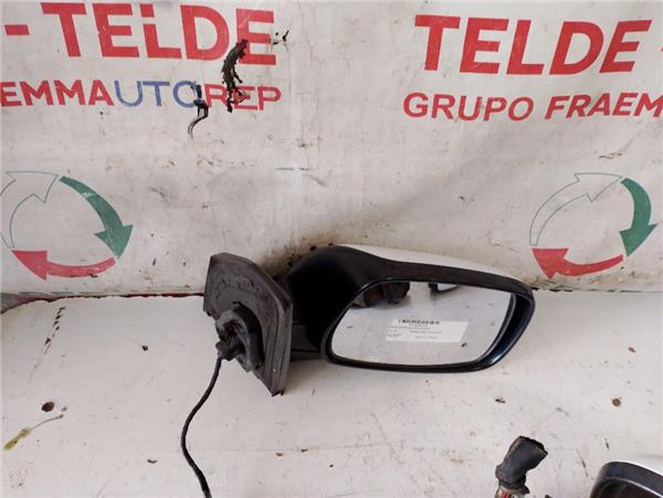 retrovisor electrico derecho toyota corolla 2