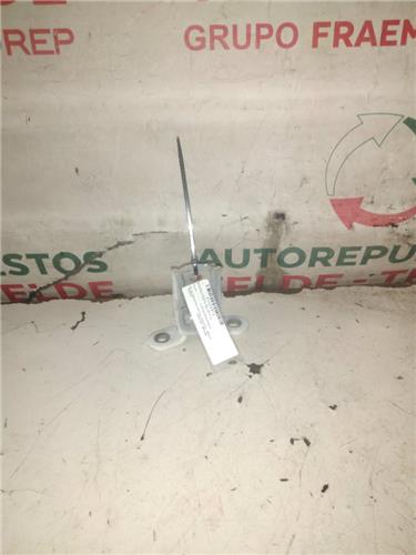 bisagra superior puerta delantera izquierda t