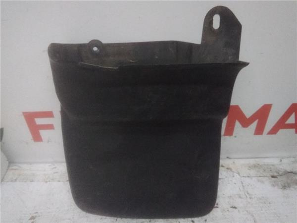 faldilla de barro trasera izquierda toyota la