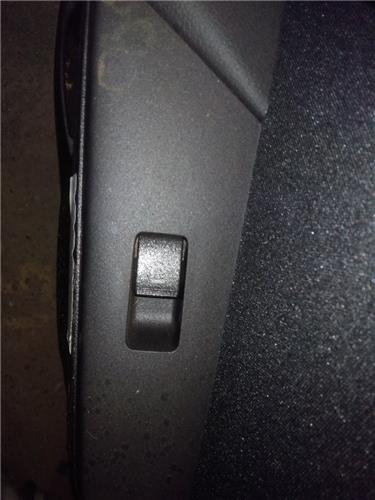 botonera puerta trasera izquierda mazda 3 ber