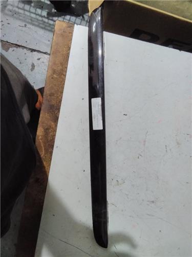 moldura porton trasero toyota corolla 1996 hb