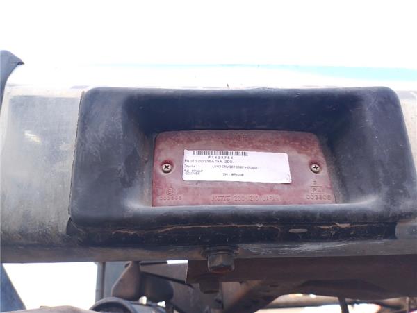 piloto defensa trasero izquierdo toyota land