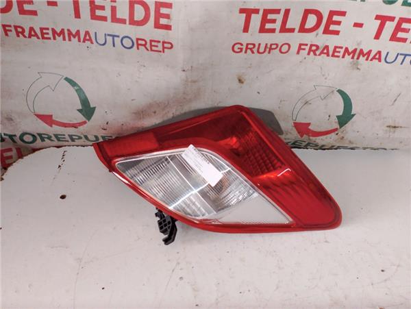 piloto trasero derecho toyota yaris p13 2014
