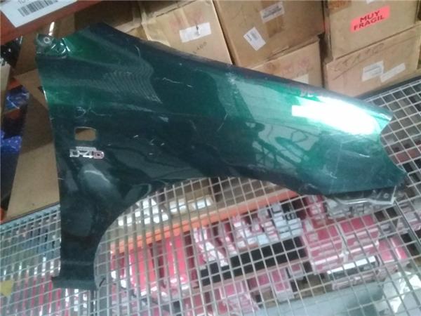 aleta delantera derecha toyota corolla 2003 w