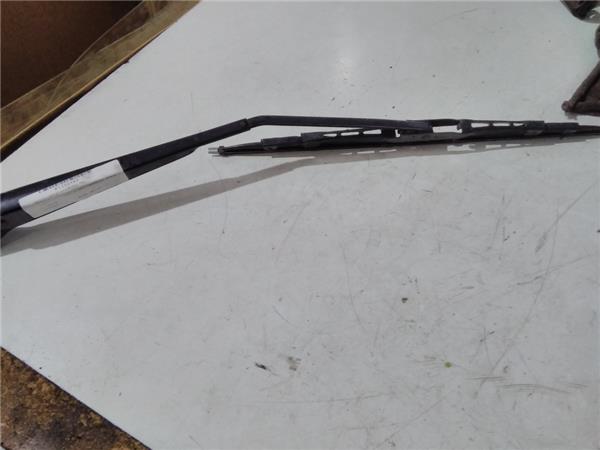 brazo limpiaparabrisas trasero toyota corolla